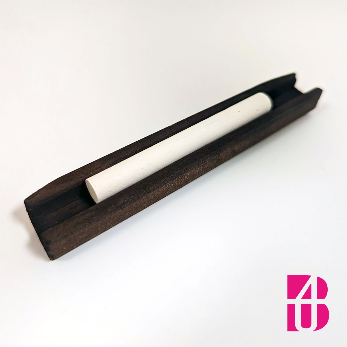 ANTIQUE-CHALK-HOLDER-1